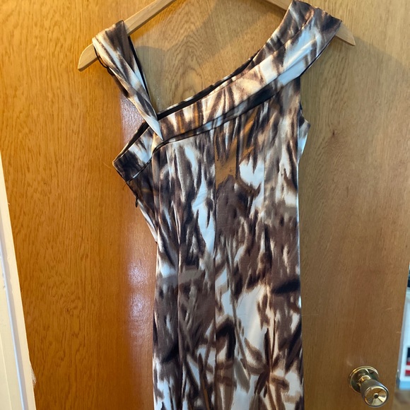 Dress - Picture 3 of 5